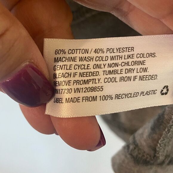 Gilligan & Omalley Grey Long Sleeve PJ Top - Picture 4 of 5